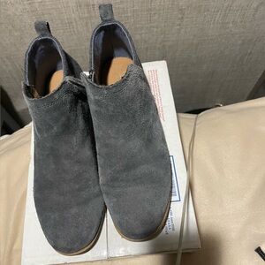 Toms Gray Suede Bootie, Size 8, goes with most things, Great Preloved Condition